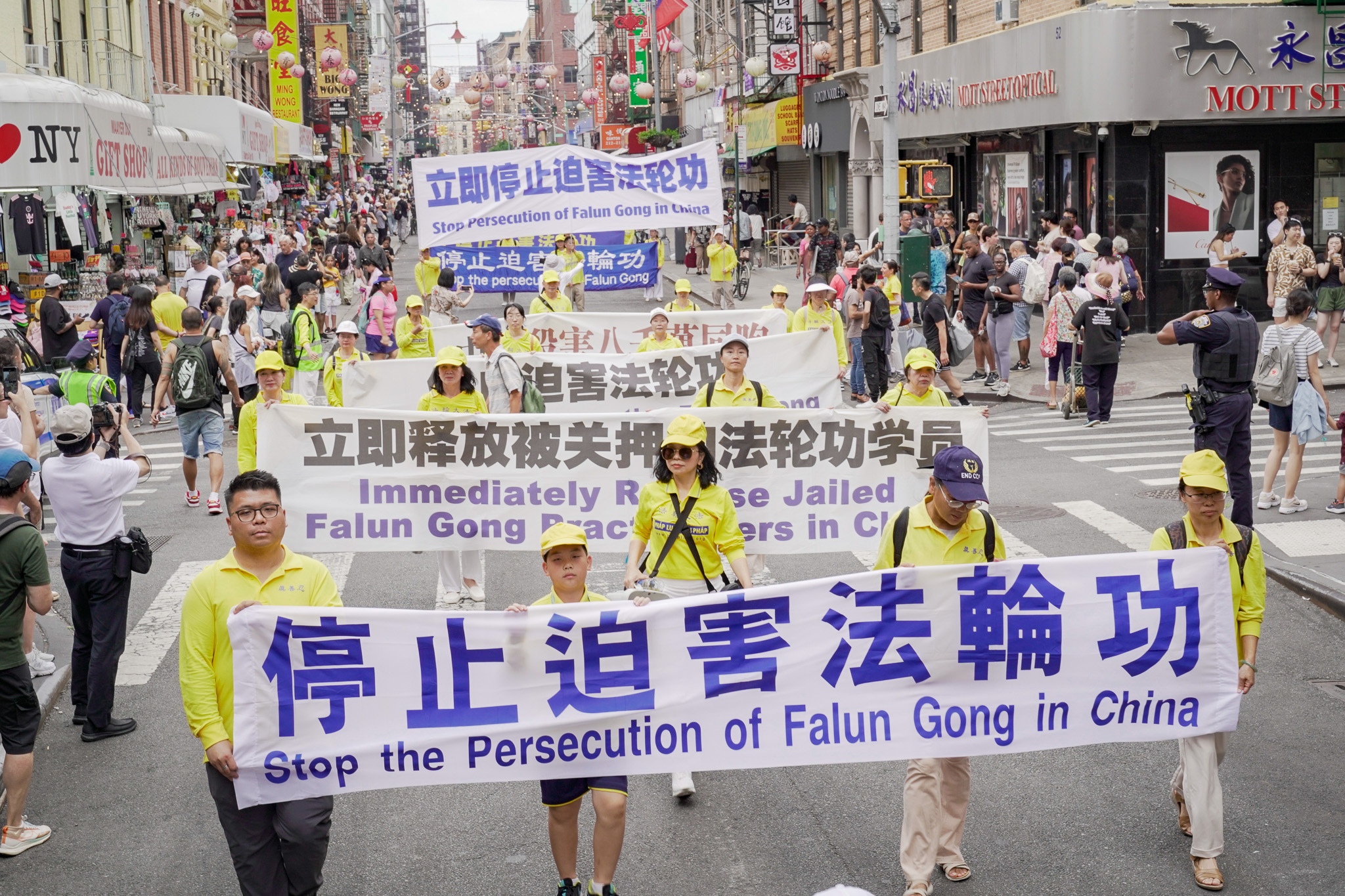 惊闻活摘器官内幕 东北女大学生三<span style='max-width:0px!important;margin-left:-4px;color:#eee!important;'>:</span>退<span style='max-width:0px!important;margin-left:-4px;color:#eee!important;'>.</span>